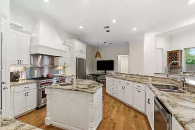 1404 Sylvan Avenue, Dallas, TX 75208 - Photo 10