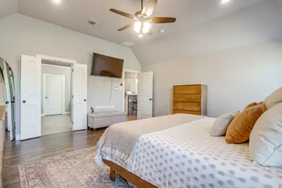 11008 Owl Creek Drive, Fort Worth, TX 76179 - Photo 18