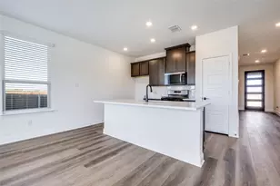 2700 Goldfinch Dr, Denton, TX 76205 - Photo 4