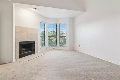 211 Cimarron Trail #4, Irving, TX 75063 - Photo 22