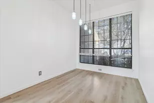 211 Cimarron Trail, Irving, TX 75063 - Photo 14