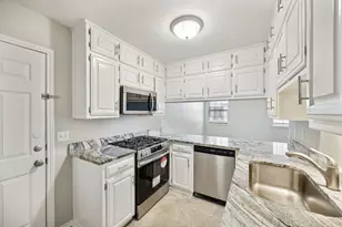 2420 Lakeview Cir, McKinney, TX 75072 - Photo 4