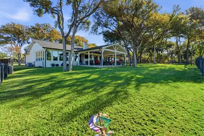 4017 Fairway Drive, Granbury, TX 76049 - Photo 4