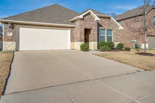 767 Hawthorne Ln, Lake Dallas, TX 75065 - Photo 2
