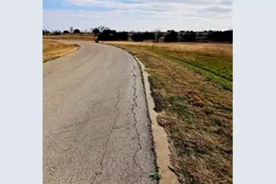 7600 Muirfield Drive, Cleburne, TX 76033 - Photo 4