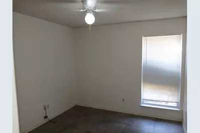 821 Hill Street, Grand Prairie, TX 75050 - Photo 8