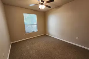 130 Del Rio Ave, Benbrook, TX 76126 - Photo 10