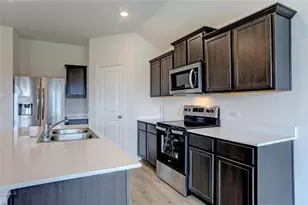 6517 Waterfall Ln, Princeton, TX 75407 - Photo 4