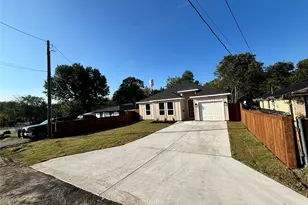 4247 Gladewater Rd, Dallas, TX 75216 - Photo 4