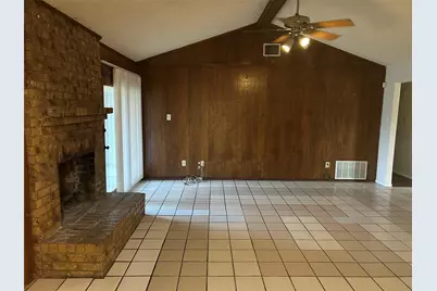 5513 Hidalgo Court, Garland, TX 75043 - Photo 2