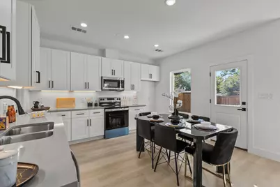 124 Homes Drive, Grand Prairie, TX 75050 - Photo 8