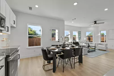 124 Homes Drive, Grand Prairie, TX 75050 - Photo 10