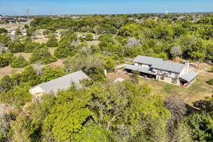 1922 W Pleasant Run Rd, DeSoto, TX 75115 - Photo 4