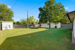 513 Ridgeway St, Clyde, TX 79510 - Photo 32