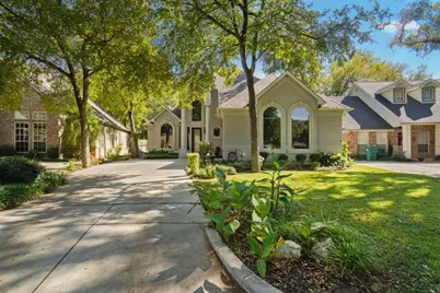 5968 Riverbend Place, Fort Worth, TX 76112 - Photo 2