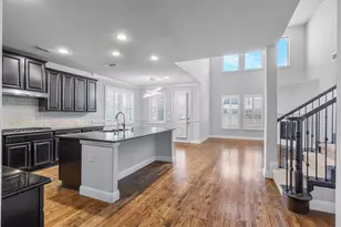 1320 Ponca St, Carrollton, TX 75010 - Photo 2