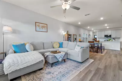 207 Greenbriar Drive, Princeton, TX 75071 - Photo 4