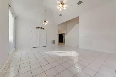 232 W Willow Creek Drive, Glenn Heights, TX 75154 - Photo 8