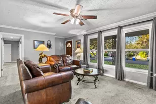 2137 Curtis Dr, Waco, TX 76710 - Photo 6