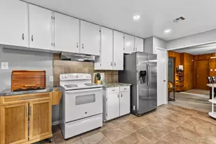 2137 Curtis Dr, Waco, TX 76710 - Photo 16