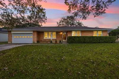 2137 Curtis Drive, Waco, TX 76710 - Photo 1