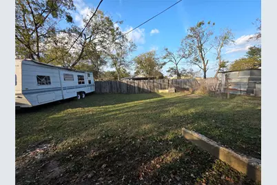 409 E Houston Street, Mexia, TX 76667 - Photo 18