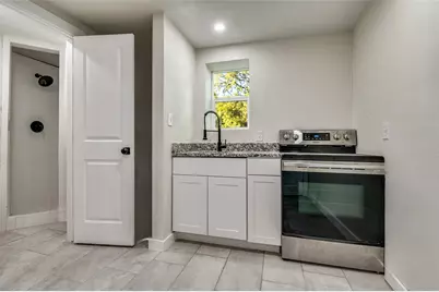 522 Griffith Avenue, Dallas, TX 75208 - Photo 18