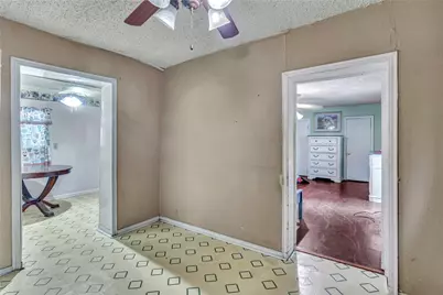 3904 Martin Street, Fort Worth, TX 76119 - Photo 10