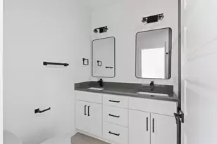 3317 Shivers Dr, Grand Prairie, TX 75050 - Photo 18