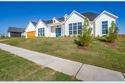 8129 Spanish Hills, Benbrook, TX 76126 - Photo 2