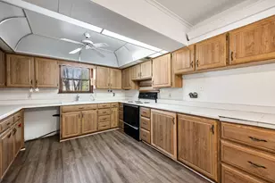 2559 Duringer Rd, Fort Worth, TX 76133 - Photo 12