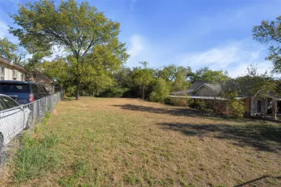 1701 Flanders Street, Dallas, TX 75208 - Photo 14