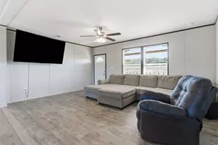 7553 Hutcheson Hill Rd, Springtown, TX 76082 - Photo 8