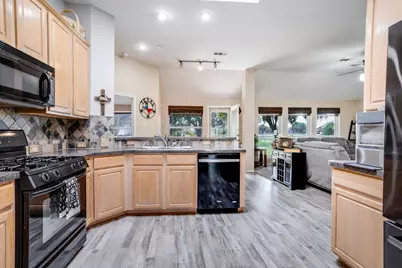 6403 Highland Crest Lane, Sachse, TX 75048 - Photo 12