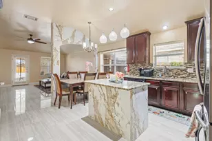 943 Furlong Dr, Grand Prairie, TX 75051 - Photo 2