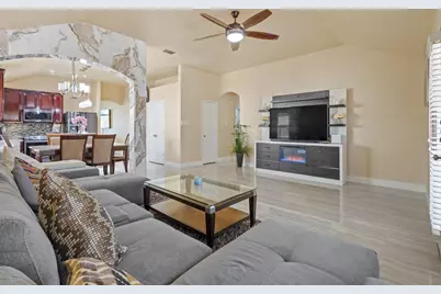 943 Furlong Drive, Grand Prairie, TX 75051 - Photo 6