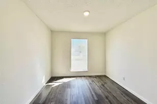 6716 Valley Branch Dr, Arlington, TX 76001 - Photo 22