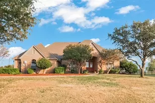 102 Buckskin Dr, Van Alstyne, TX 75495 - Photo 2