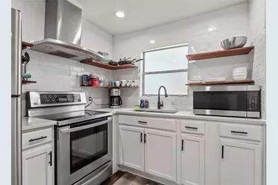 1935 Nomas Street, Dallas, TX 75212 - Photo 10