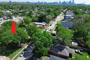 1935 Nomas St, Dallas, TX 75212 - Photo 2