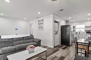 1935 Nomas St, Dallas, TX 75212 - Photo 8