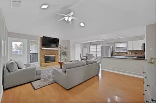 1916 Avignon Ct, Carrollton, TX 75007 - Photo 10