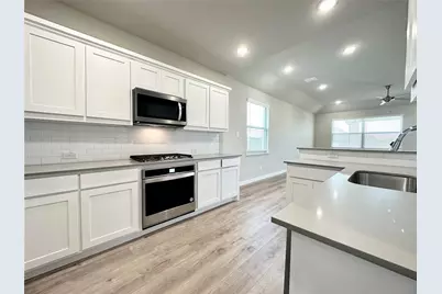 1420 Avondale Court, Celina, TX 75009 - Photo 6