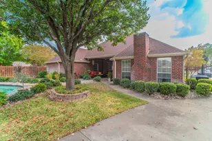 1006 Sandra Ln, Grand Prairie, TX 75052 - Photo 38