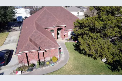 1006 Sandra Lane, Grand Prairie, TX 75052 - Photo 6