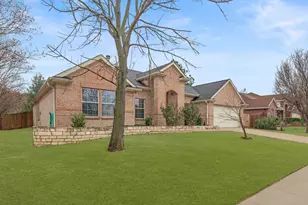 1011 Diane St, Aubrey, TX 76227 - Photo 24