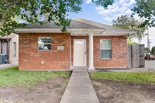 811 W Woodard St, Denison, TX 75020 - Photo 1