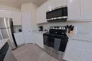 3501 E Renfro St, Burleson, TX 76028 - Photo 8