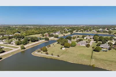 100 Island Circle, Shady Shores, TX 76208 - Photo 24