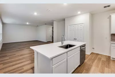 2704 Goldfinch Drive, Denton, TX 76205 - Photo 8